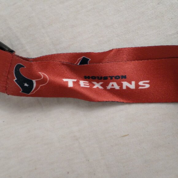 Houston Texans Lanyard Red On One Side Blue On Other Texans Logo & Snap Closure - Picture 4 of 4